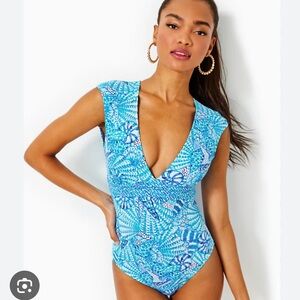 NWOT Lilly Pulitzer Imogen One-piece - Amalfi Blue By The Seashore - Size 4